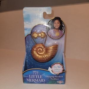 NIB little mermaid sining necklace